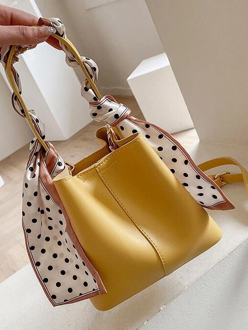 Borsa secchiello donna tracolla pelle sintetica giallo foulard B005