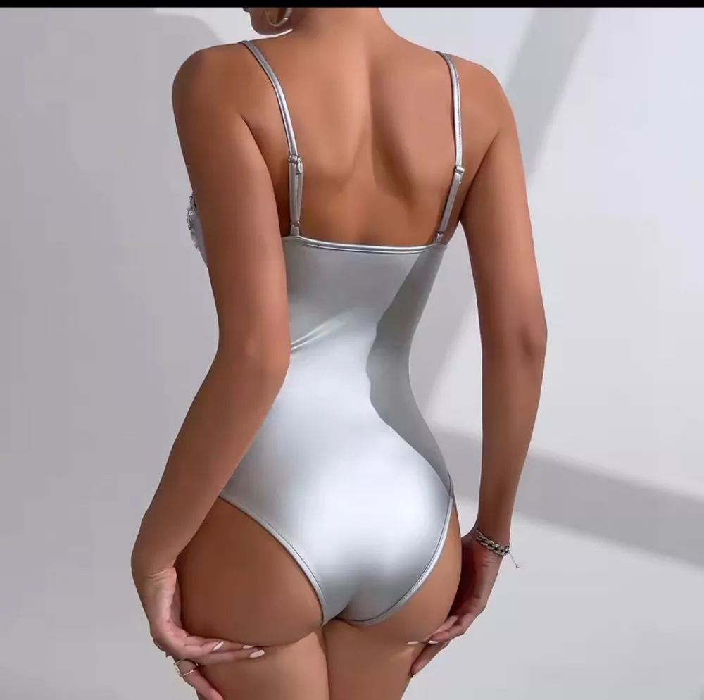 Body donna argento con spalline sottili regolabili, vista posteriore