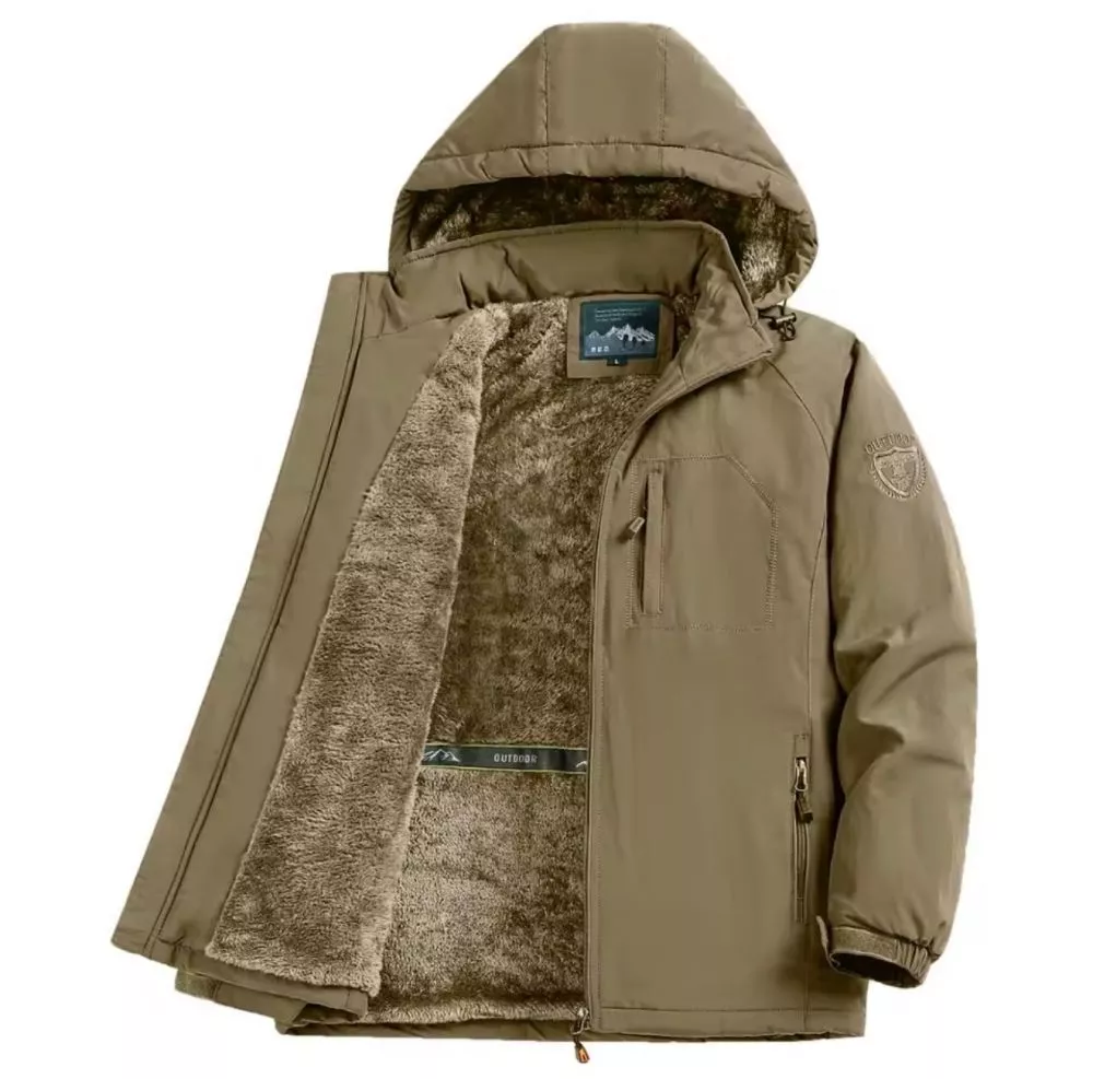 Cappotto beige uomo con cappuccio e interno in pelliccia sintetica, vista frontale aperto