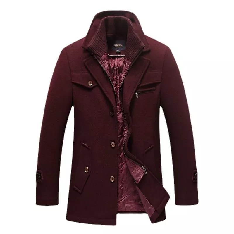 Cappotto uomo bordeaux con chiusura doppia e tasche a patta
