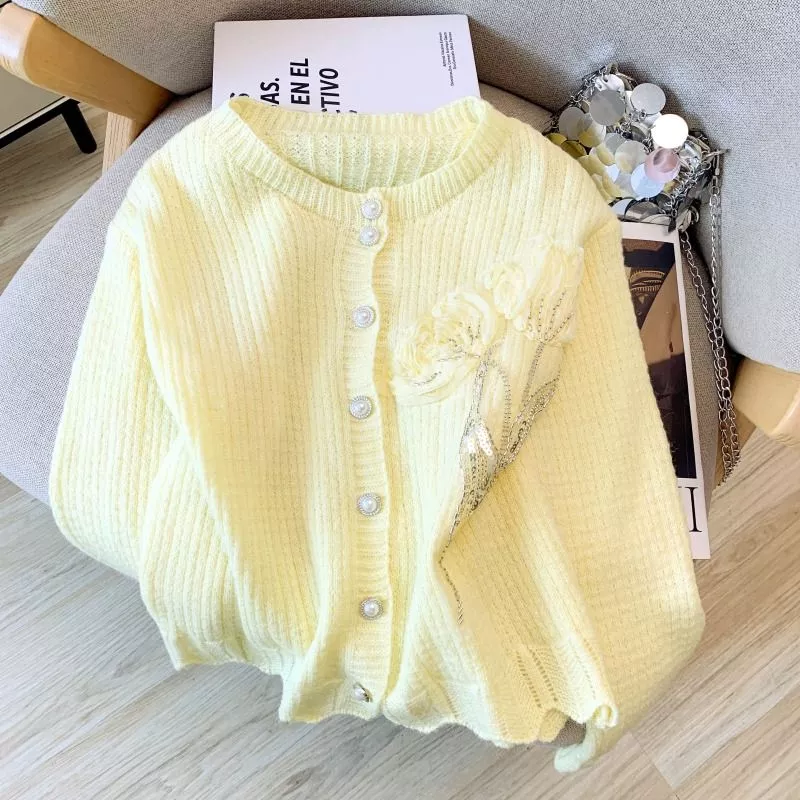 Cardigan donna giallo chiaro in maglia con dettagli floreali applicati
