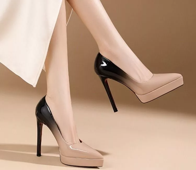 D&eacute;collet&eacute; Donna Plateau e Tacco 12 Cm Punta Affusolata Bicolore JLIJE