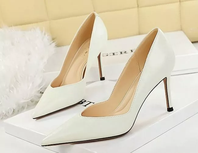 D&eacute;collet&eacute; Donna Tacco 8 Cm A Punta In Sintetico Nero Albicocca Beige I9U8N