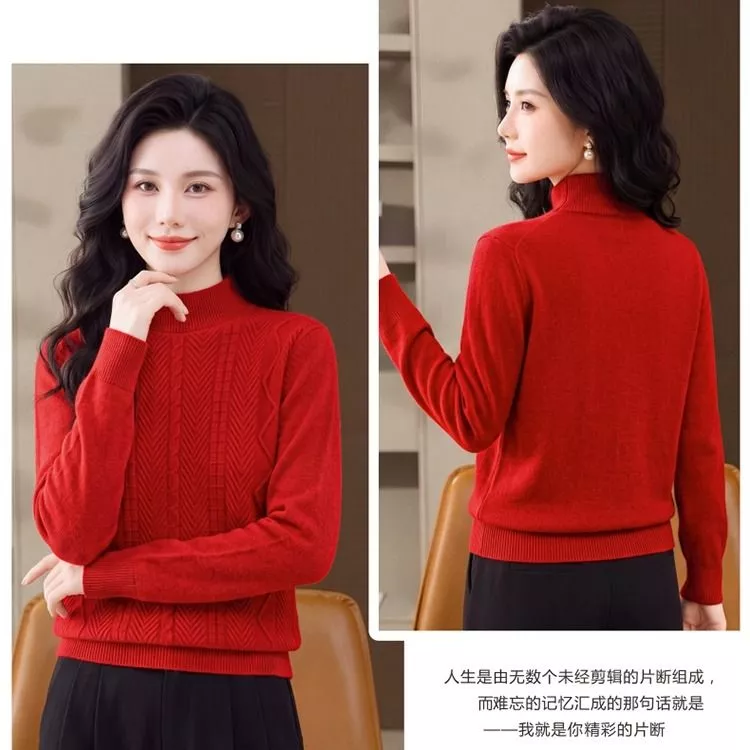 Vista frontale e retro del maglione rosso a collo alto
