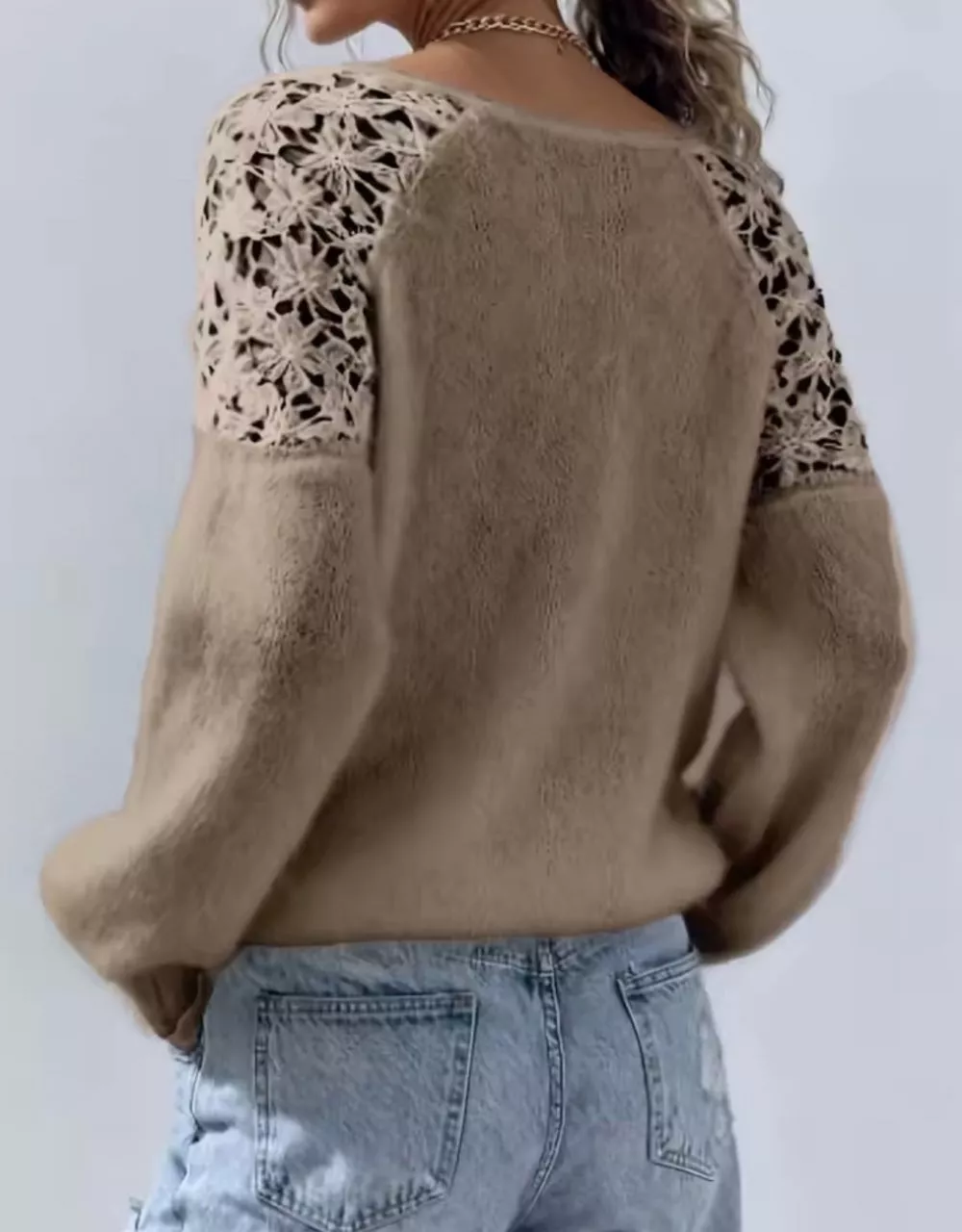 Retro maglione donna beige con maniche traforate in pizzo floreale
